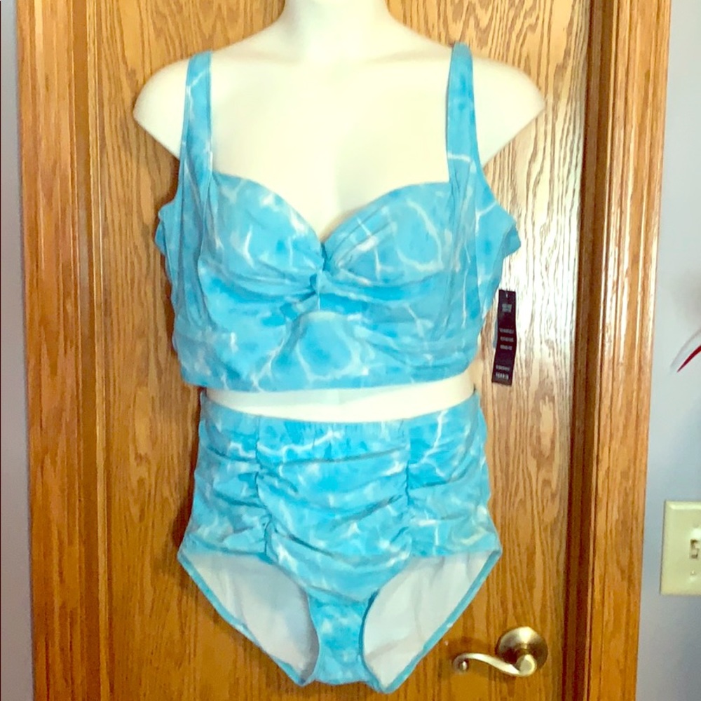 Torrid bikini top, sz3 NWT